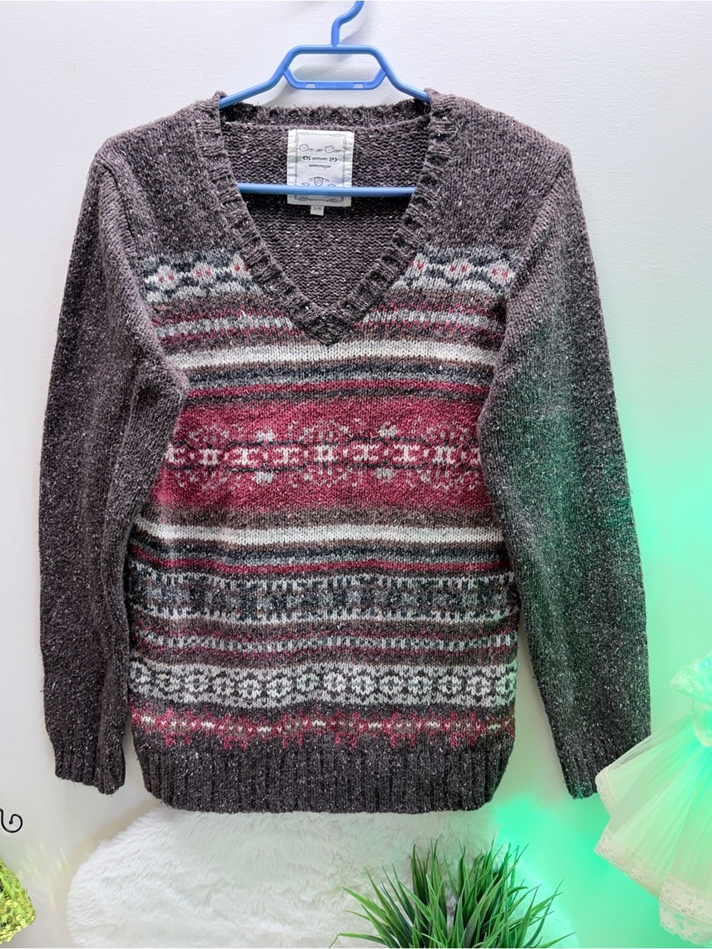 4% Wool One On One Cozy VNeck Fair Isle Sweater Brown w/ Accent Elbow Patches ⭐️